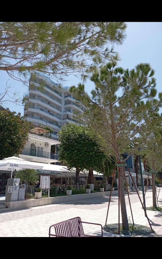 Apartment Alma Sarandë Buitenkant foto