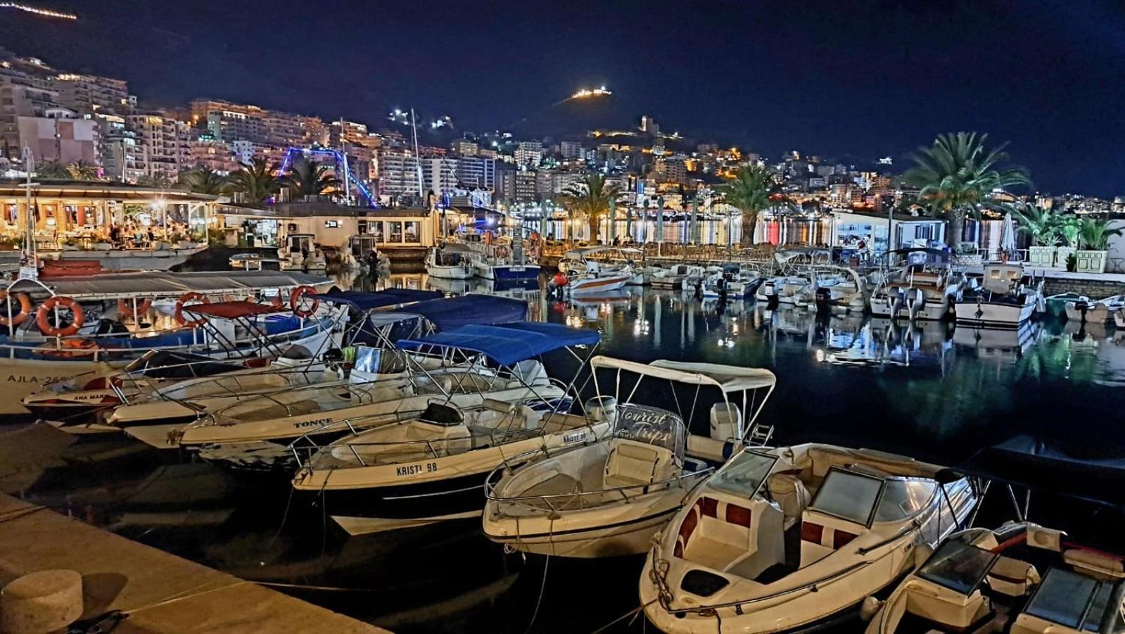 Apartment Alma Sarandë Buitenkant foto