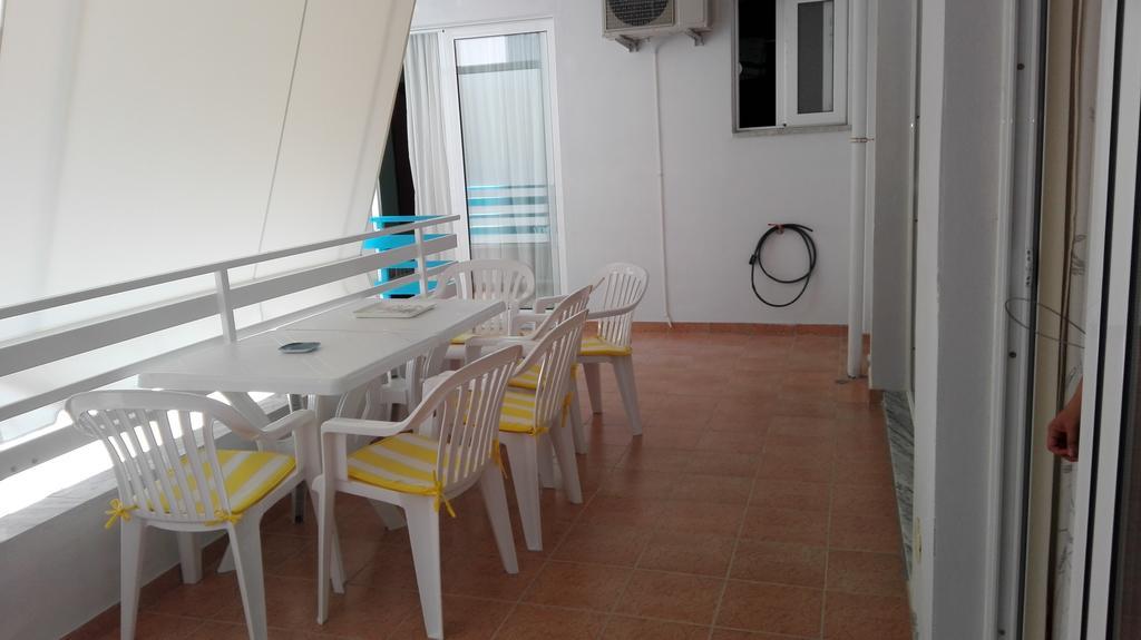 Apartment Alma Sarandë Buitenkant foto