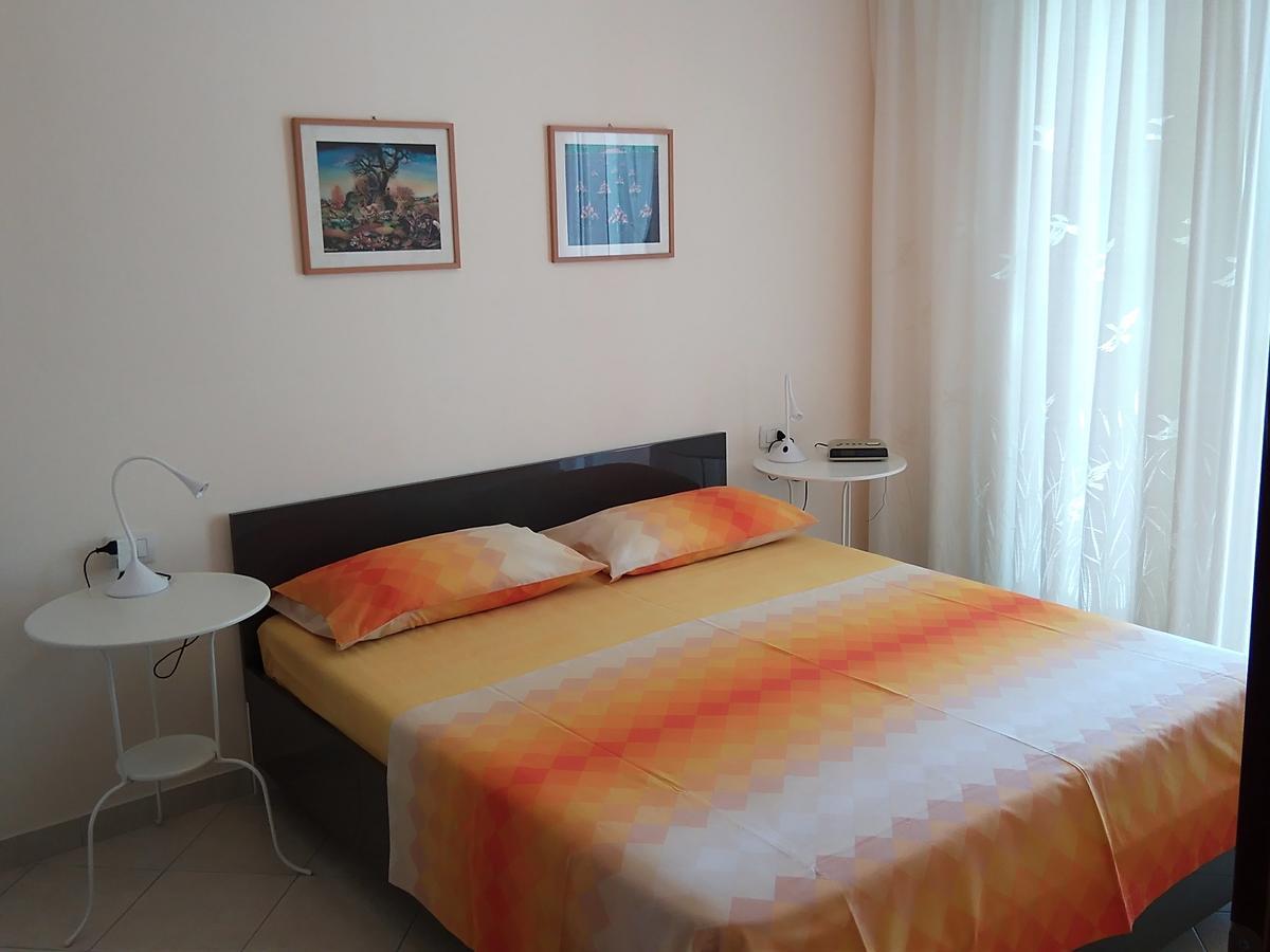 Apartment Alma Sarandë Buitenkant foto